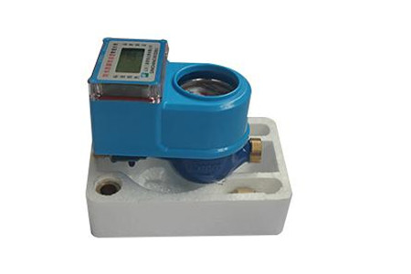 选择多流束旋翼式水表时需考虑哪些因素？